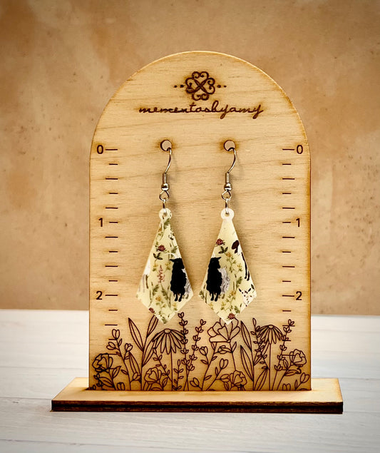 Kite-shape Goat Dangle Earrings